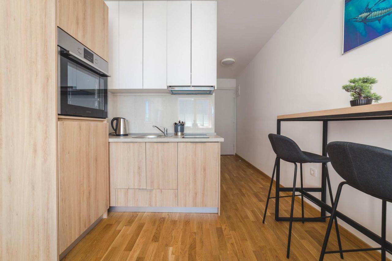 Blue Marlin Apartments 부드바 외부 사진