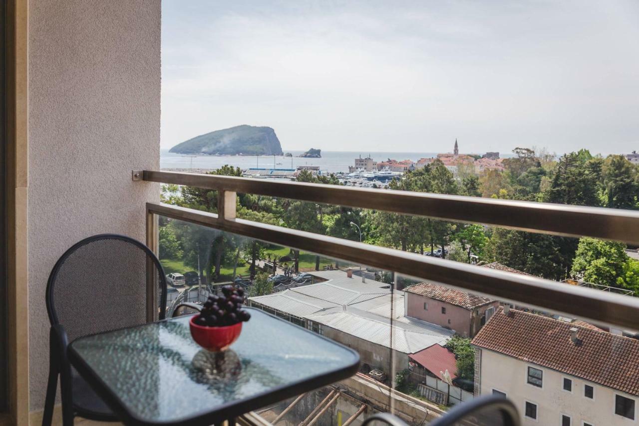 Blue Marlin Apartments 부드바 외부 사진