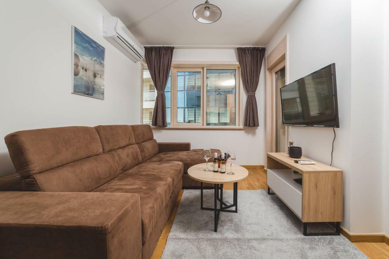 Blue Marlin Apartments 부드바 외부 사진