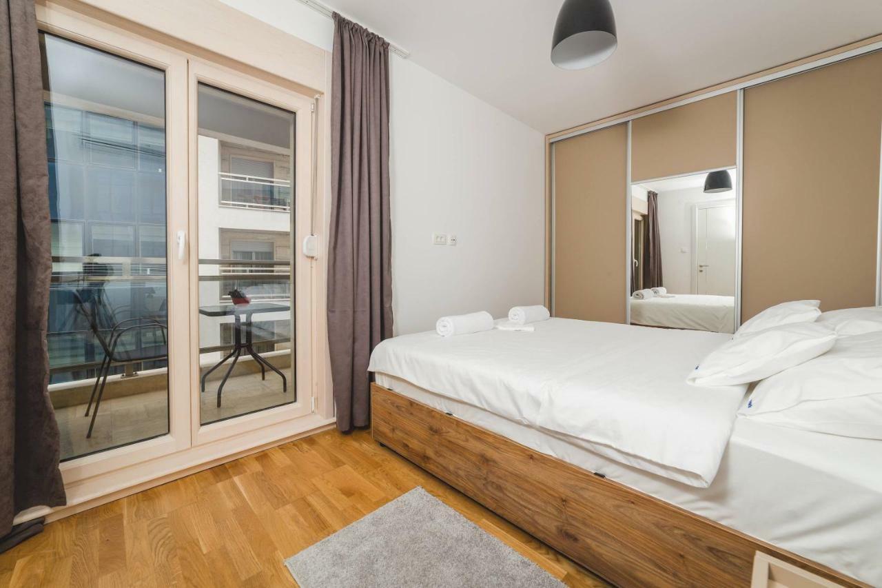 Blue Marlin Apartments 부드바 외부 사진