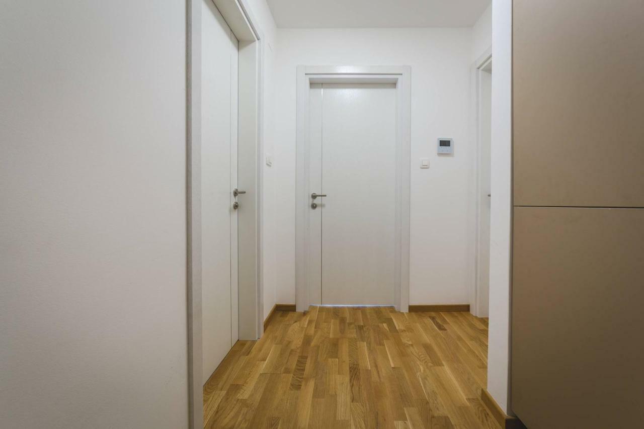 Blue Marlin Apartments 부드바 외부 사진
