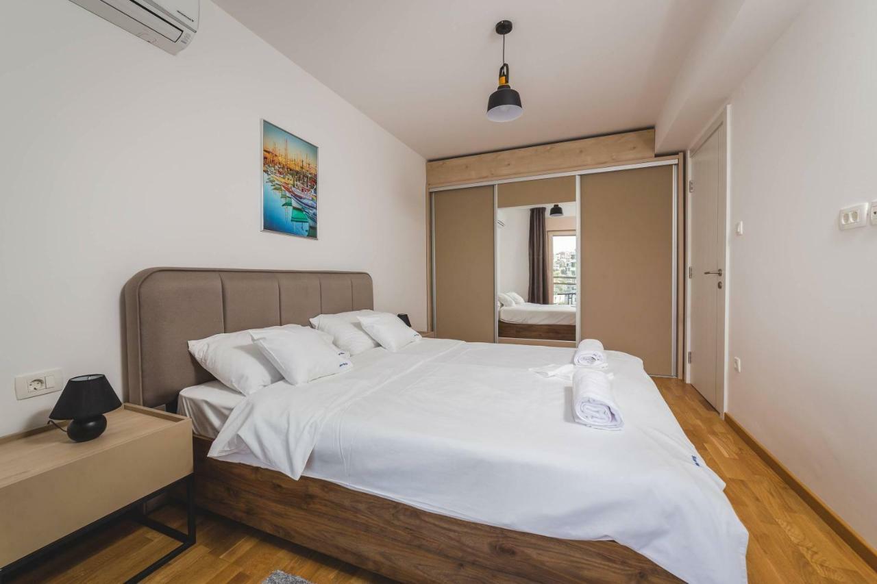 Blue Marlin Apartments 부드바 외부 사진
