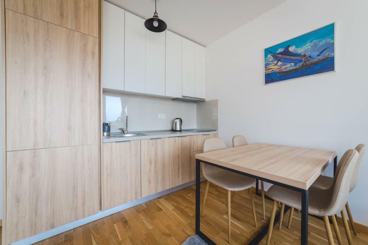 Blue Marlin Apartments 부드바 외부 사진