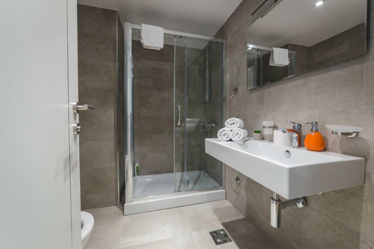 Blue Marlin Apartments 부드바 외부 사진